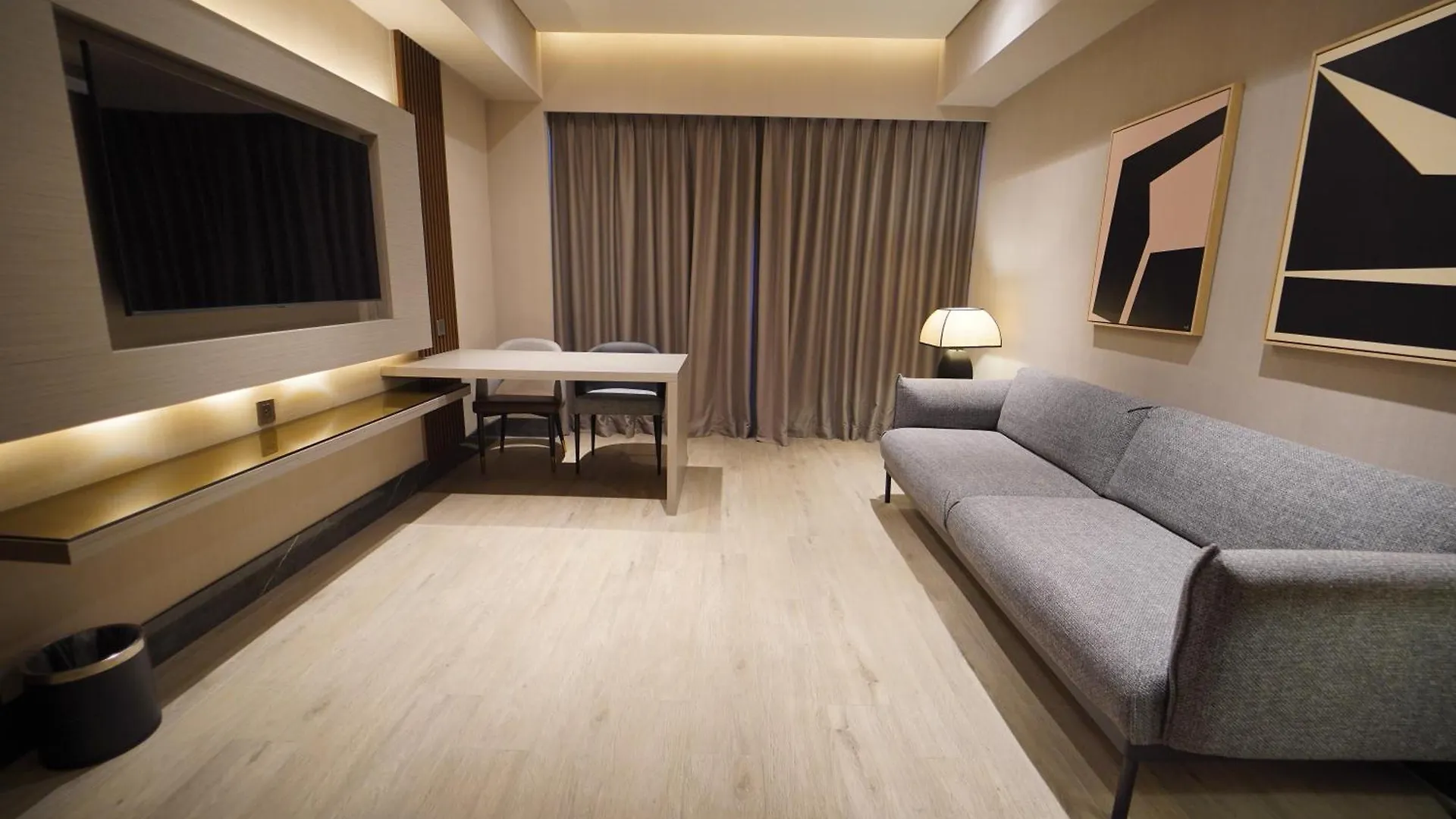 Bayprime Hotel Paranaque City 4*,  菲律宾
